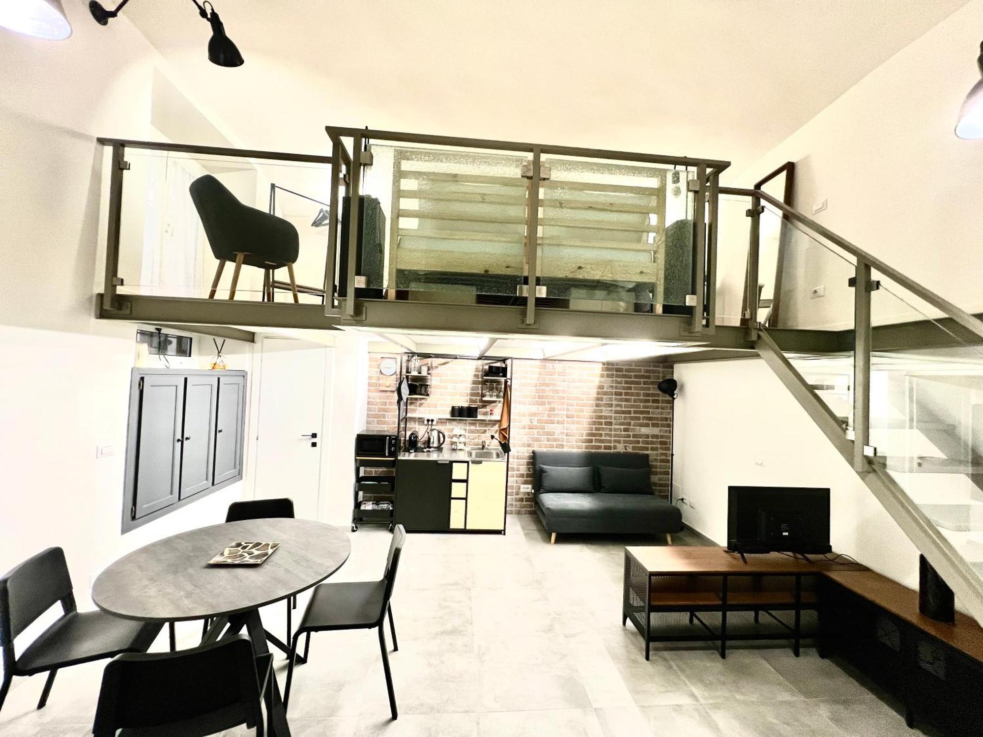 Testaccio Industrial Loft Lägenhet